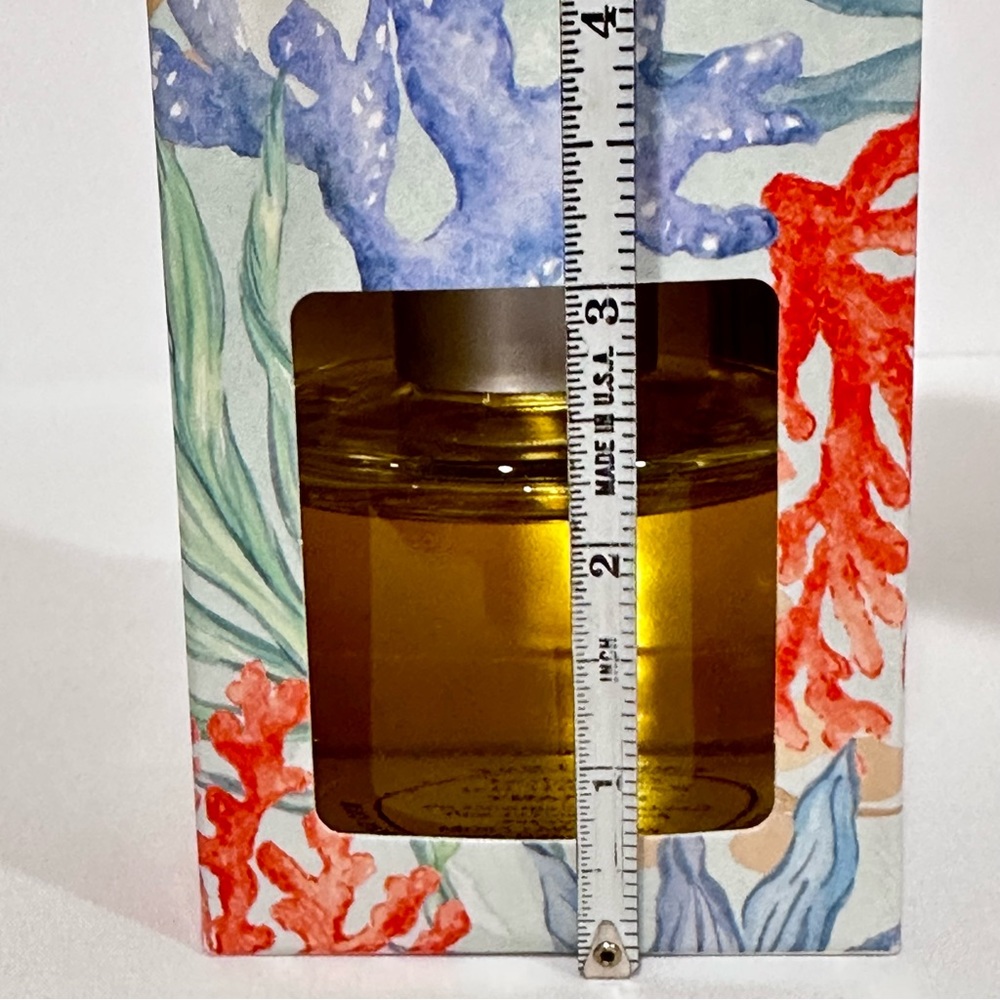 Green Leaf Seaspray Reed Diffuser - Picture 8 of 8